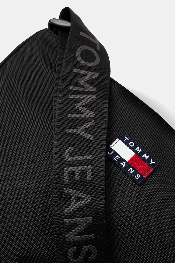 Kabelka Tommy Jeans černá AW0AW17544