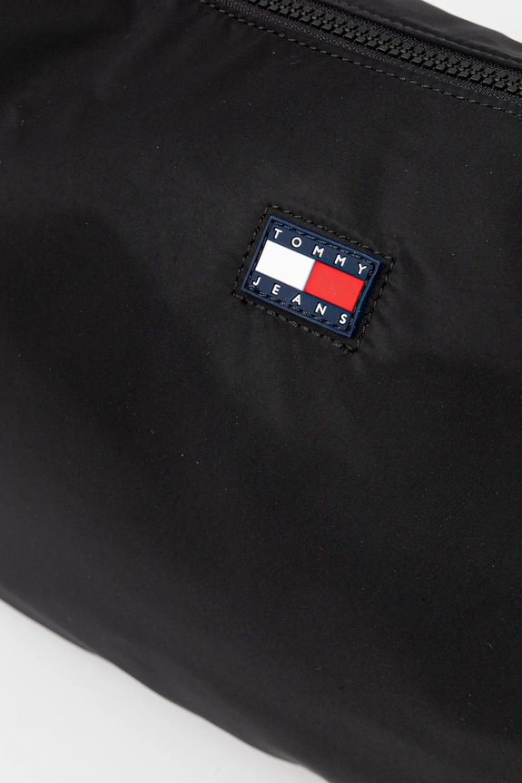 Torbica Tommy Jeans črna AW0AW17569