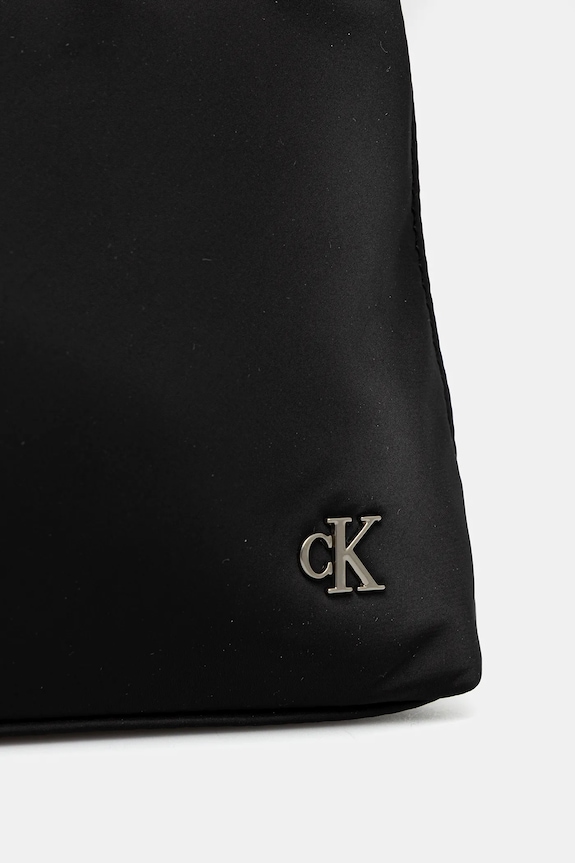 Calvin Klein kézitáska fekete LV04K3219G