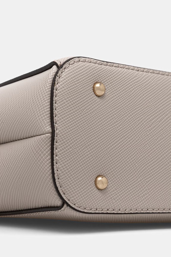 Τσάντα Guess NOELLE HWZG96.72250 μπεζ