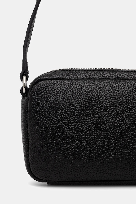 Kiegészítők Armani Exchange női műbőr Oldaltáska XW001547.AF17019 fekete