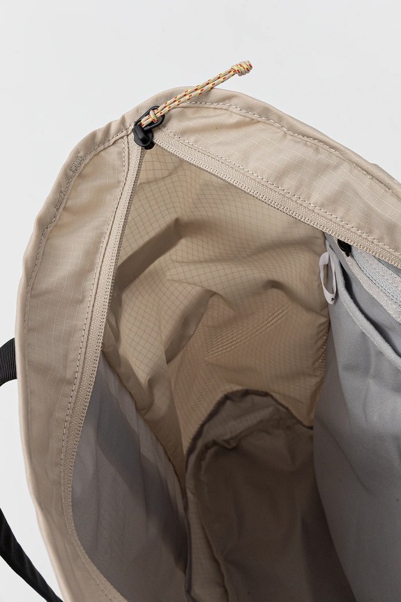 Nahrbtnik Haglöfs 607756