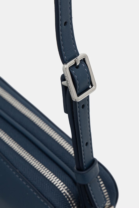 Calvin Klein torebka crossbody damska z imitacji skóry niebieski LV04F3165G