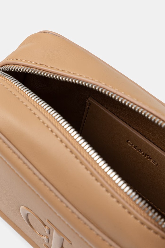 Calvin Klein crossbody kabelka dámská z imitace kůže LV04F3220G béžová