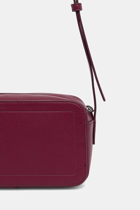 Accesorii Calvin Klein geantă crossbody de damă cu imitație de piele LV04F3220G burgundia