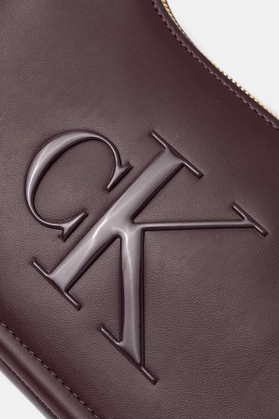 Calvin Klein kabelka typu baguette dámska z imitácie kože fialová LV04F3230G