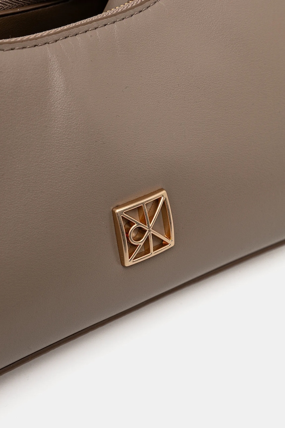 Kožená kabelka Calvin Klein LV04F3263G