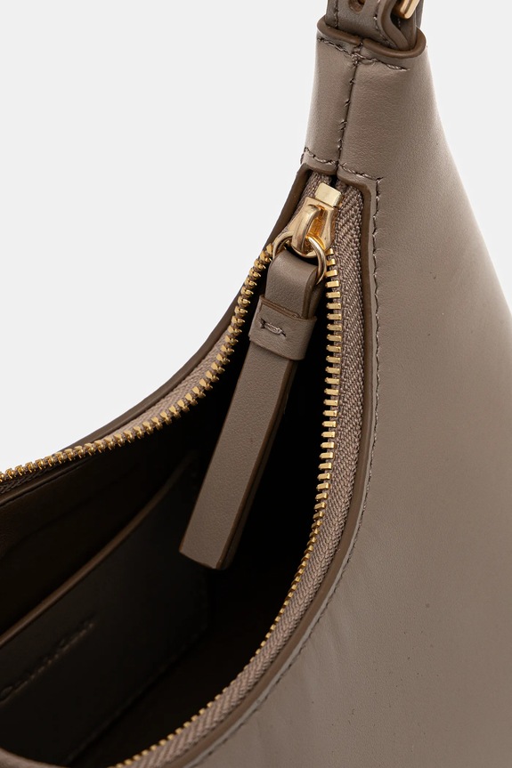 Kožená kabelka Calvin Klein LV04F3263G
