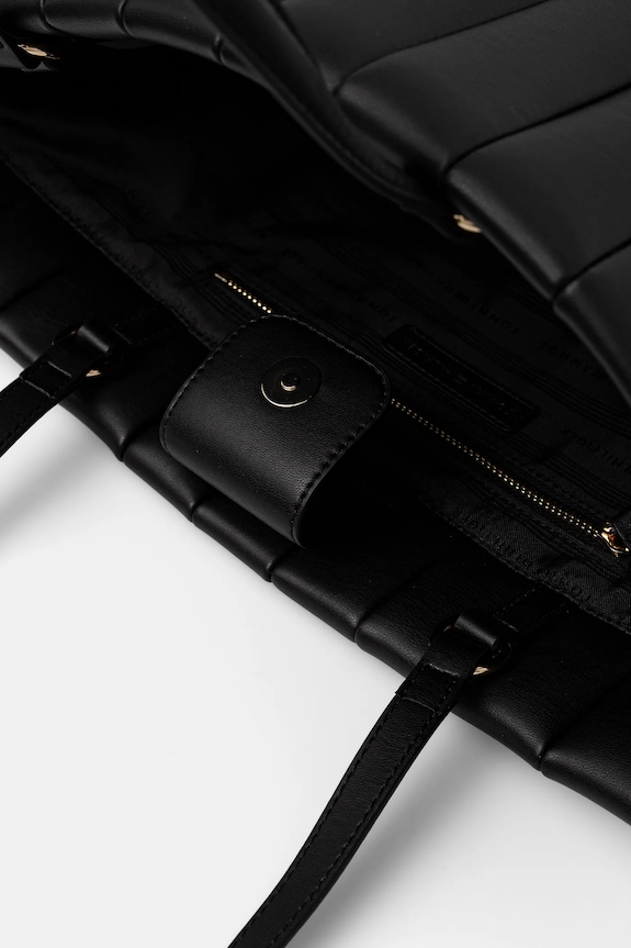 Τσάντα Tommy Hilfiger AW0AW17670 μαύρο