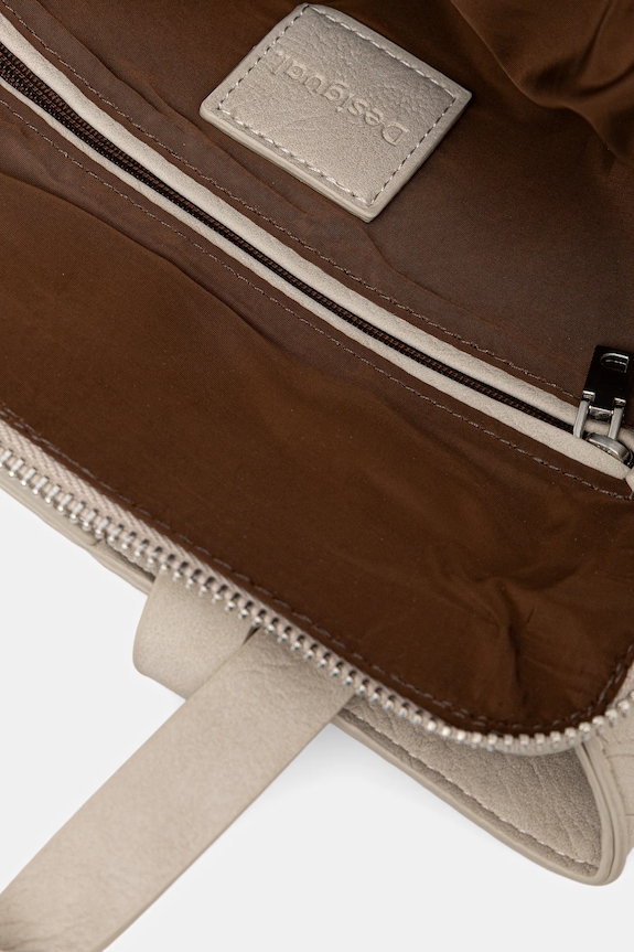 Desigual torebka NEW PATCH 1 CHOCO 25WAXPBO brązowy