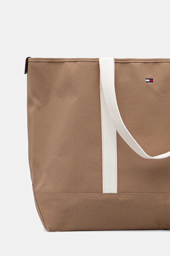 Akcesoria Tommy Hilfiger torba 57 x 38 x 15 cm AM0AM13557 brązowy