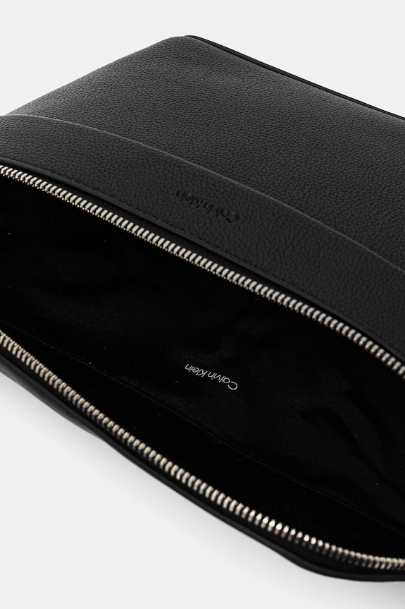 Calvin Klein övtáska fekete LV04D3002G
