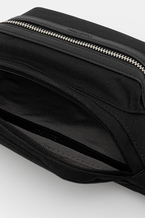 Calvin Klein nerka czarny LV04D3073G
