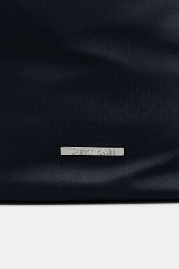 Σακίδιο Calvin Klein σκούρο μπλε LV04D3176G