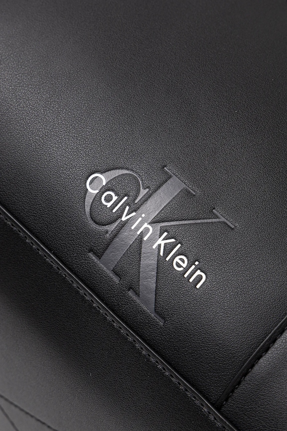 Calvin Klein geantă 22 x 22 x 42 cm LV04G3054G