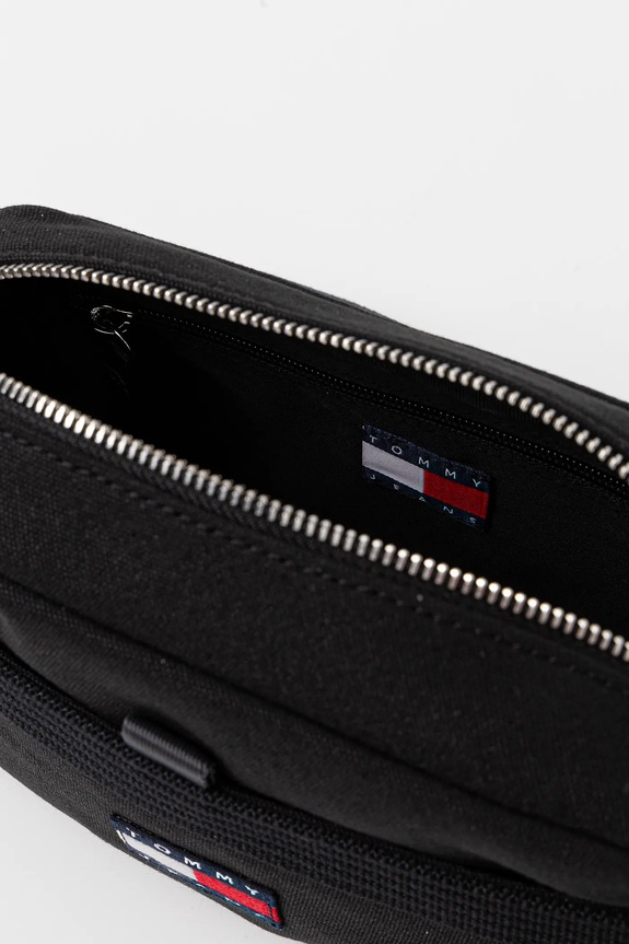 Tommy Jeans táska AM0AM13395 fekete