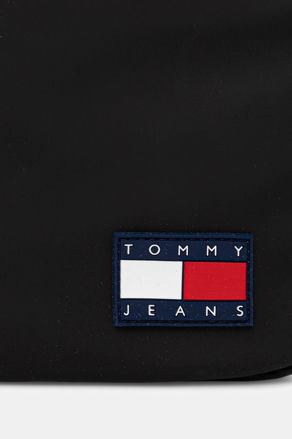 Malá taška Tommy Jeans čierna AM0AM13396