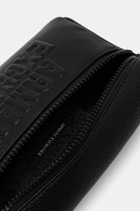 Armani Exchange övtáska XM001624.AF17211 fekete