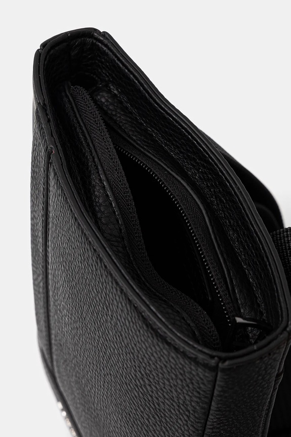 Σακίδιο Tommy Hilfiger AM0AM13633 μαύρο