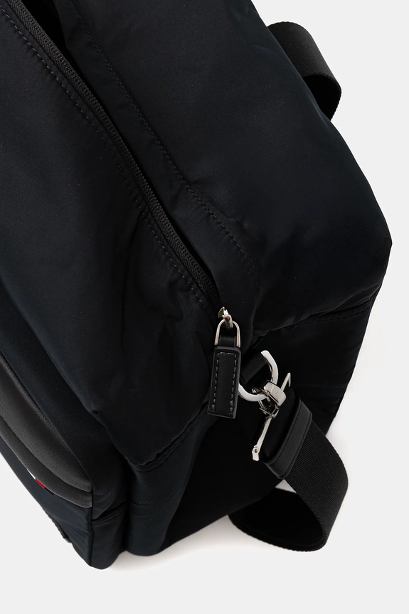 Tommy Hilfiger torba 50 x 30 x 23 cm AM0AM13621 czarny