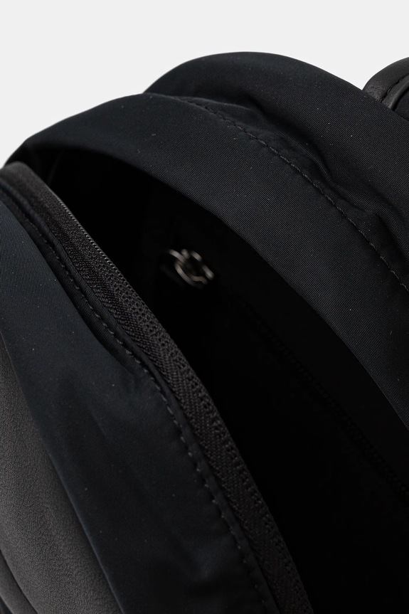 Σακίδιο Tommy Hilfiger AM0AM13622 μαύρο