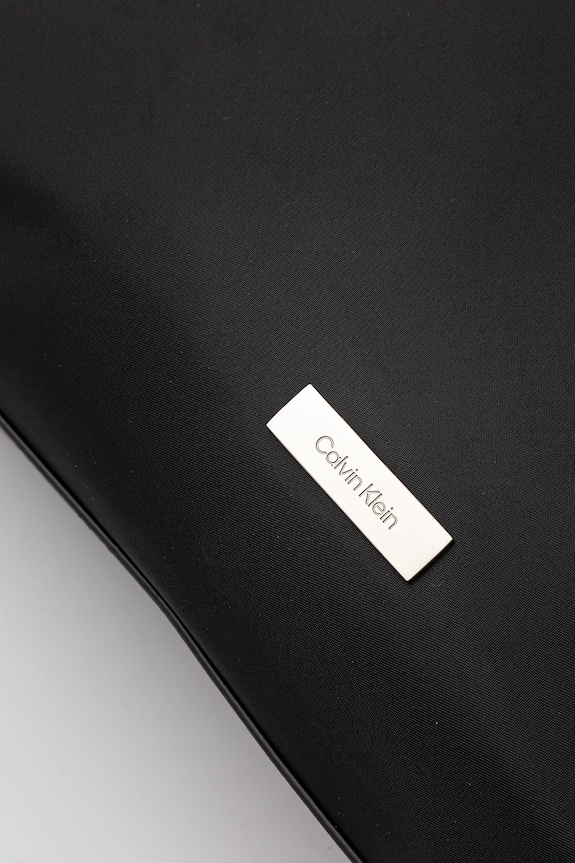Taška Calvin Klein 41 x 27 x 15,5 cm čierna LV04D3144G