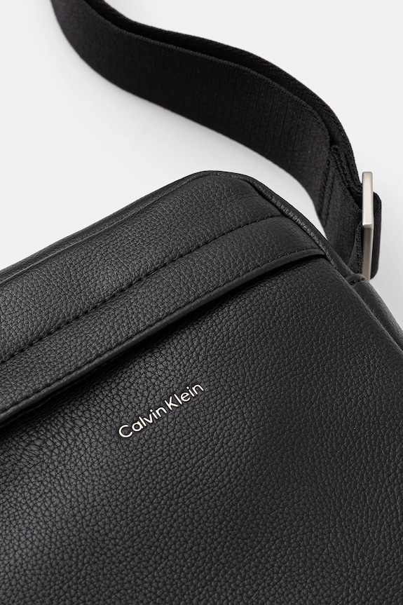 Σακίδιο Calvin Klein μαύρο LV04D3160G