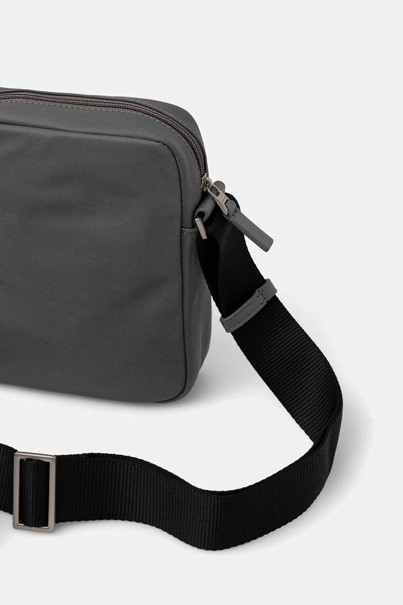 Doplnky Malá taška Calvin Klein LV04D3180G sivá