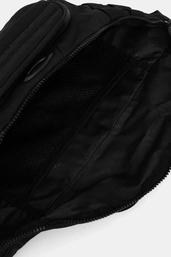 Ľadvinka Oakley ENDURO FOS900296 čierna