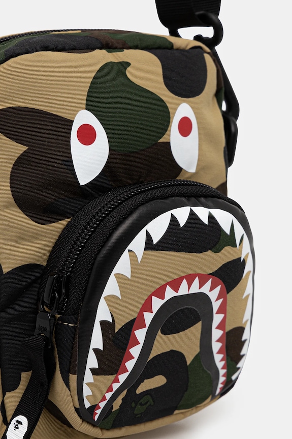 A Bathing Ape borsetta Camo Shark verde 001SGL301021M