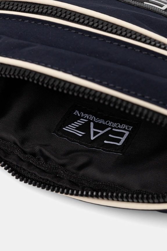 EA7 Emporio Armani övtáska sötétkék AF19755.7X000285