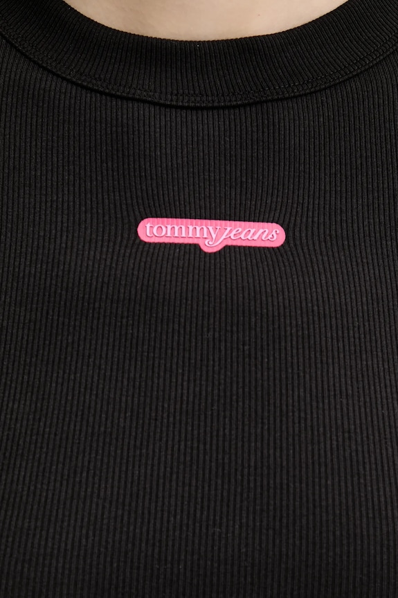 Μπλουζάκι Tommy Jeans μαύρο DW0DW21402