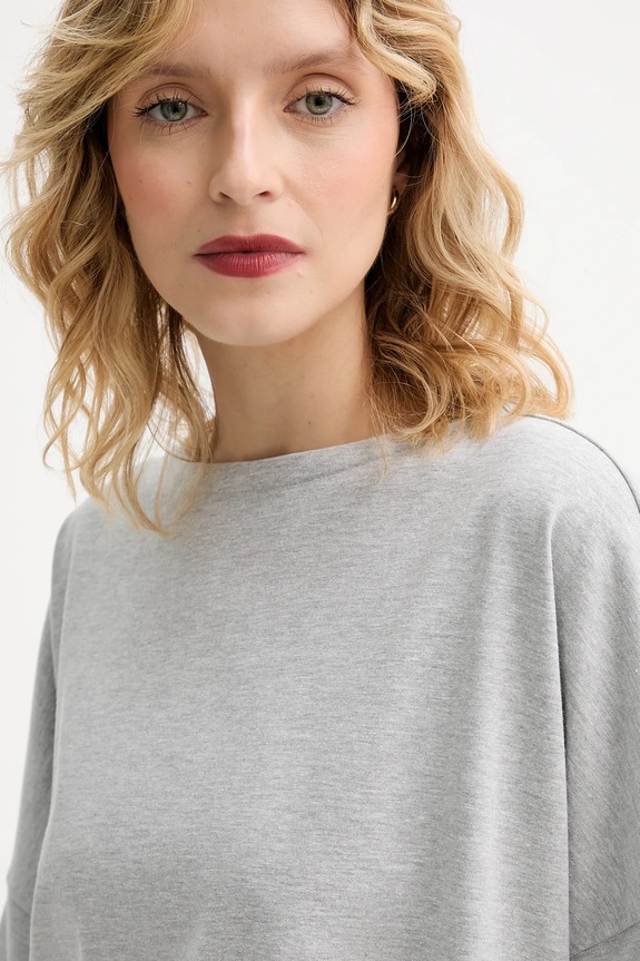 MUUV. tricou din bumbac MUUV. x Answear gri LONGSLEEV.OVERSIZE.OKAI