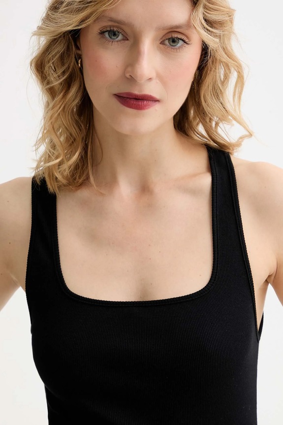 MUUV. top MUUV. x Answear negru KOSZULKA.LINEA