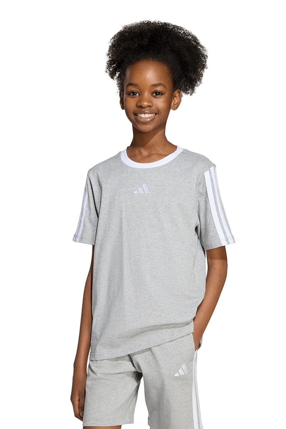 adidas t-shirt bawełniany dziecięcy aplikacja szary JW8631
