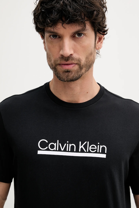 Abbigliamento Calvin Klein t-shirt in cotone LV04RC852G nero