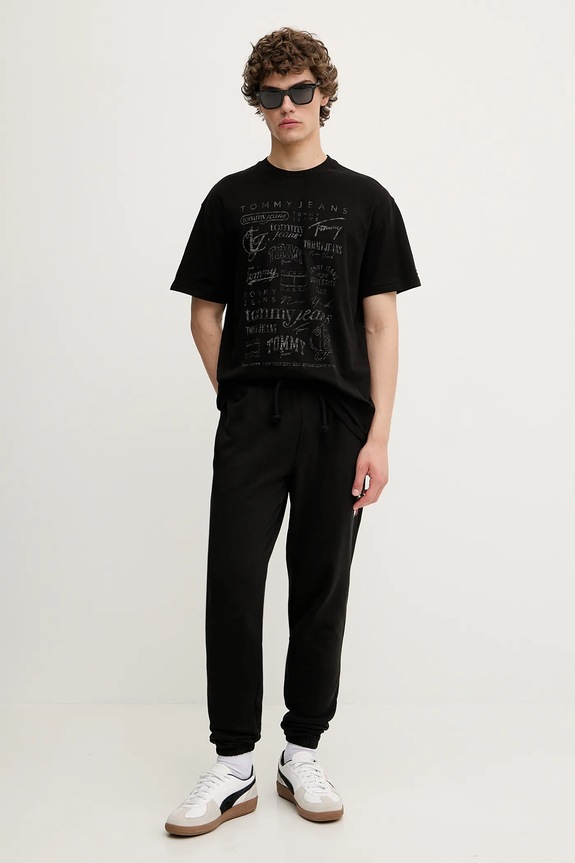 Pamučna majica Tommy Jeans DM0DM21584 crna AW25