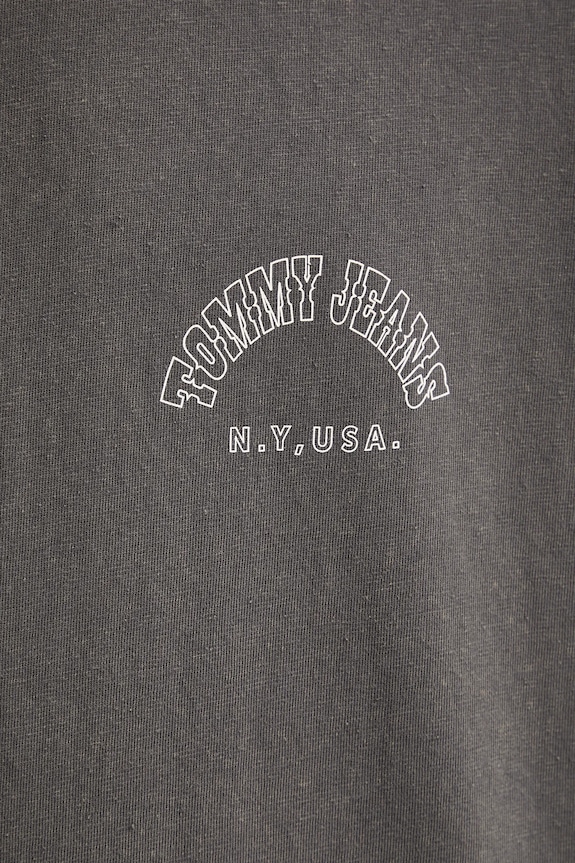 Tommy Jeans pamut póló DM0DM22059 szürke