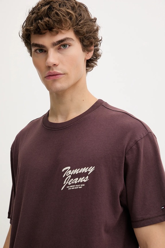 Tommy Jeans pamut póló barna DM0DM22060