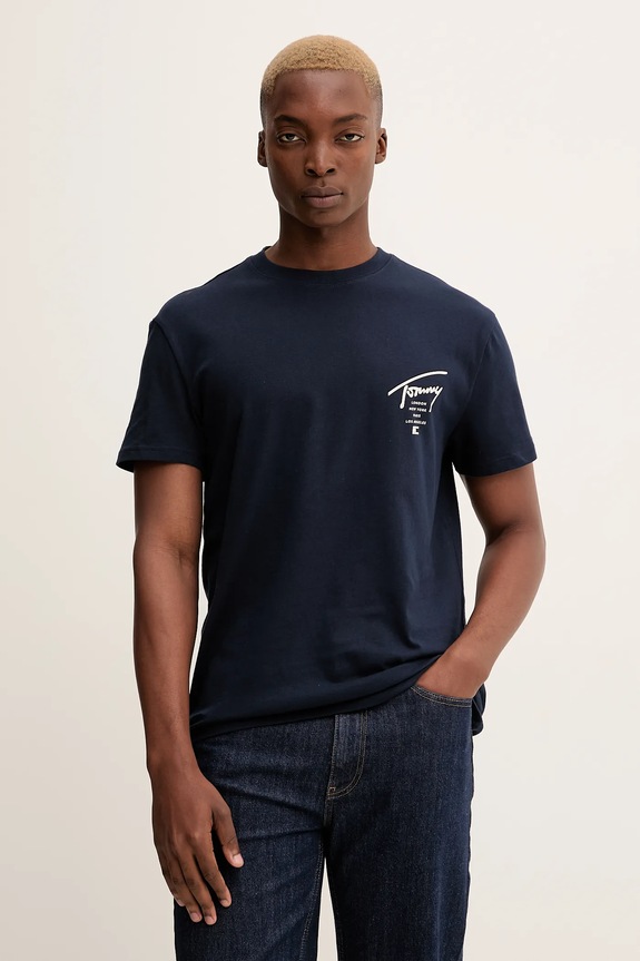 Pamučna majica Tommy Jeans DM0DM22120 mornarsko plava AW25