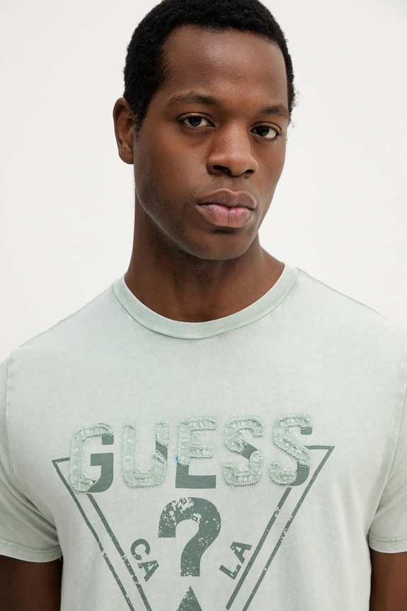Хлопковая футболка Guess зелёный M5YI42.KBW41