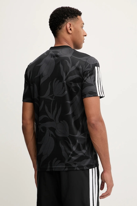 Abbigliamento adidas t-shirt Tiro JW0247 nero