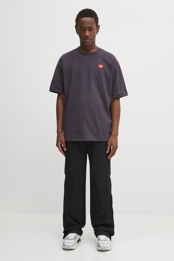 The North Face t-shirt in cotone Redbox NF0A8EG50SA1 grigio