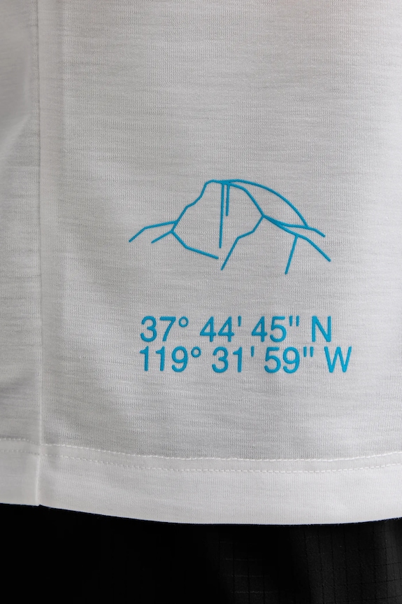 Tréningové tričko The North Face Multiple Placement NF0A8E1BFN41 biela