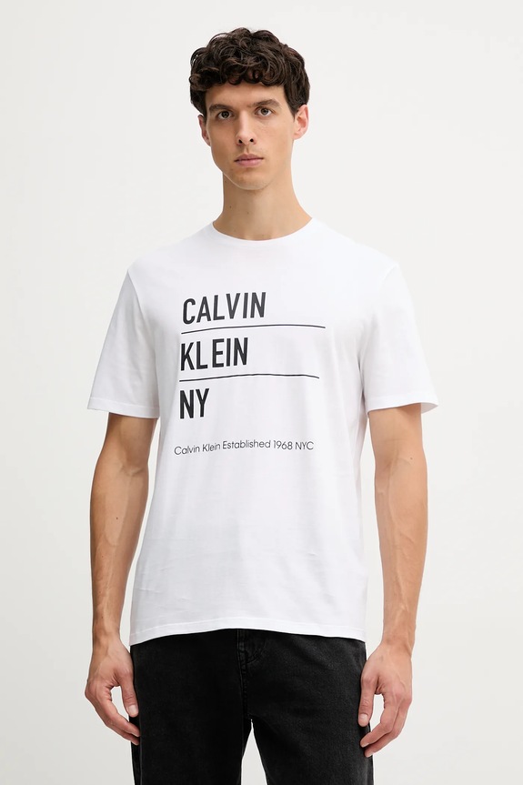 Βαμβακερό μπλουζάκι Calvin Klein Jeans στάμπα λευκό LV04RD818G