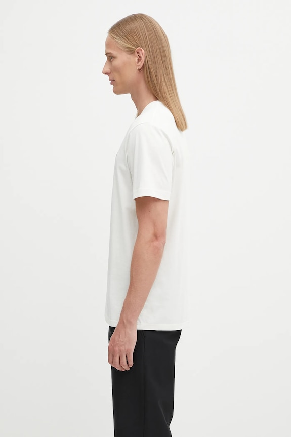 Памучна тениска Fred Perry M1600V бежов SS26