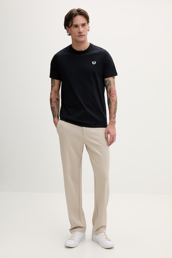Bavlnené tričko Fred Perry M1600V tmavomodrá SS26