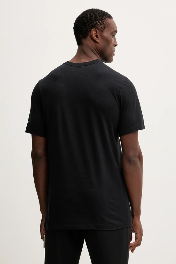 Ρούχα Βαμβακερό μπλουζάκι Nike SS Helmet Essential Tee N199.00A.9B.LQC μαύρο