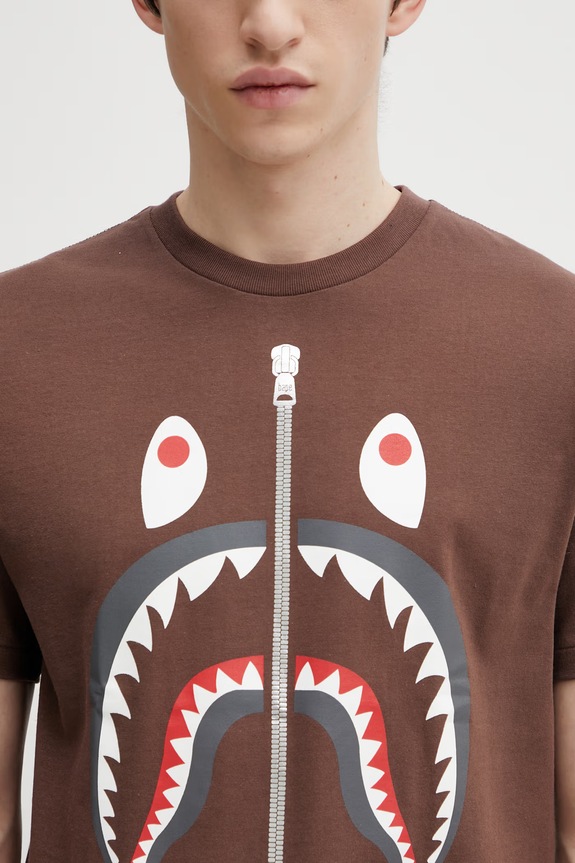 A Bathing Ape t-shirt bawełniany Shark brązowy 001TEL801003M