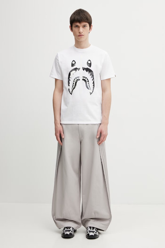 Хлопковая футболка A Bathing Ape City Camo Shark 001TEL801027M белый